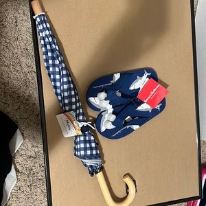 Hanna Anderson umbrella and flip flop for boys.